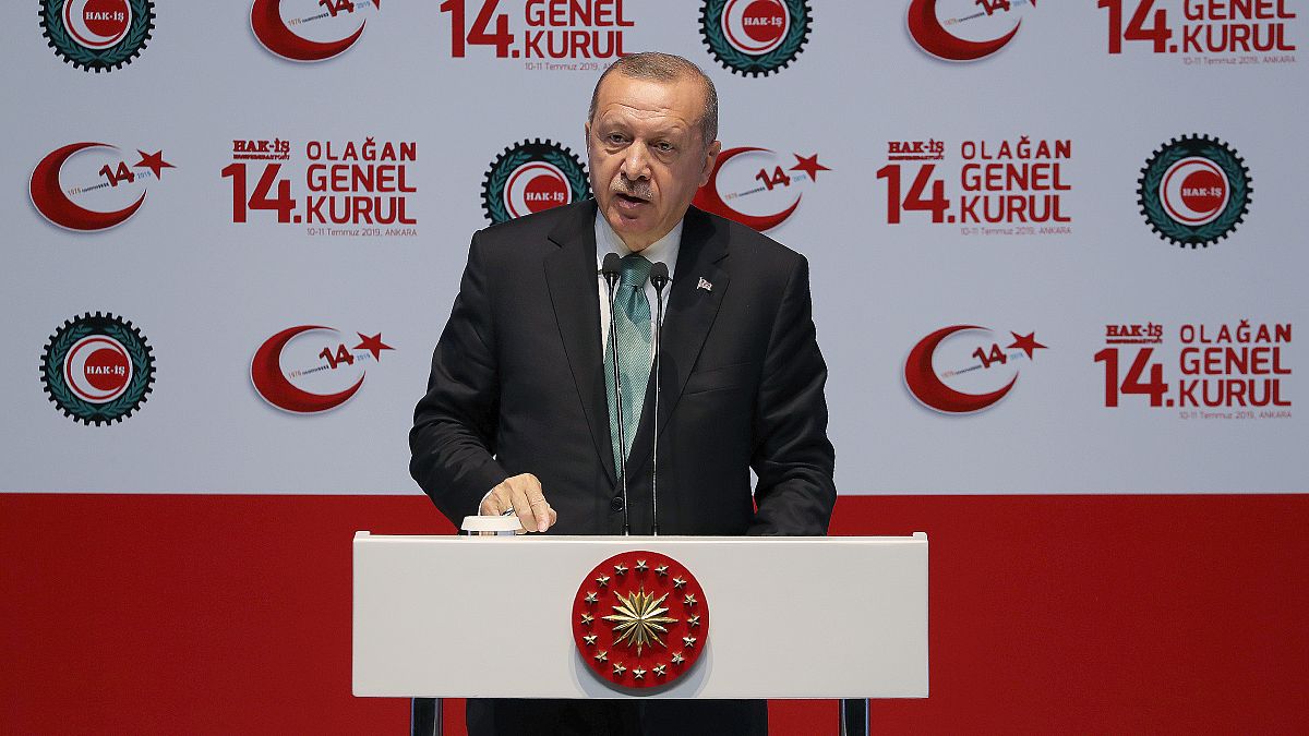 Ερντογάν: «Ο Μενέντεζ είναι εχθρός της Τουρκίας» - Επίθεση και κατά της ΕΕ για τις κυρώσεις