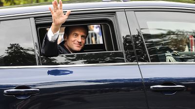 Macron visita a Sérvia