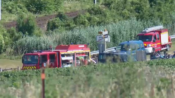 Una niñera francesa fallece en un accidente en un paso a nivel con los dos bebés que cuidaba Una niñera francesa fallece en un accidente en un paso a nivel con los dos bebés que cuidaba