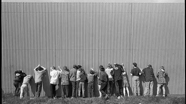 MOSTRA - 30 anni dopo il Muro di Berlino, ecco le barriere che dividono ancora l'Europa MOSTRA - 30 anni dopo il Muro di Berlino, ecco le barriere che dividono ancora l'Europa