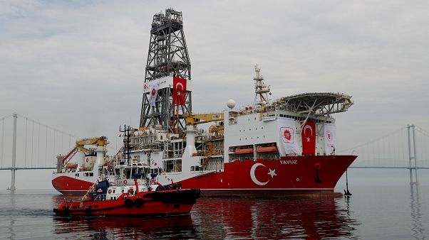 Προκαλεί η Άγκυρα: «Σύντομα στέλνουμε και τέταρτο πλοίο στην Αν. Μεσόγειο» Προκαλεί η Άγκυρα: «Σύντομα στέλνουμε και τέταρτο πλοίο στην Αν. Μεσόγειο»