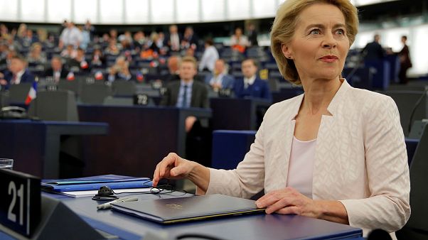 Урсула фон дер Ляйен (Германия) выступает в Европарламенте в Страсбурге 16.07.2019 Урсула фон дер Ляйен (Германия) выступает в Европарламенте в Страсбурге 16.07.2019