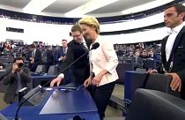 Ursula Von der Leyen in cerca di voti al Parlamento Europeo