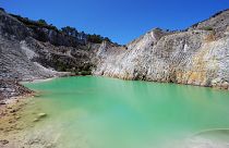 Anche in Spagna gli Instagrammer si fanno le foto con un lago inquinato dalla miniera