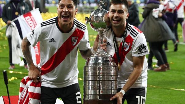 Boca Juniors y River Plate disputan el 'clásico' argentino en los despachos Boca Juniors y River Plate disputan el 'clásico' argentino en los despachos