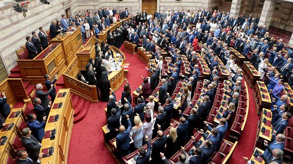Ορκίστηκε η νέα Βουλή των Ελλήνων | Euronews