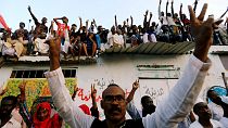  توافق بر سر تقسیم قدرت میان نظامیان و رهبران جنبش اعتراضی در سودان