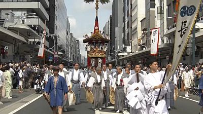 Παρέλαση αρμάτων στους δρόμους του Κιότο