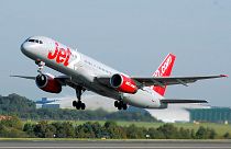 شركة طيران تحظر على مسافرة استخدام طائرتها وتطالبها بـ94 ألف يورو.. ما السبب؟