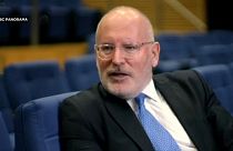Frans Timmermans se moque des "idiots" du Brexit