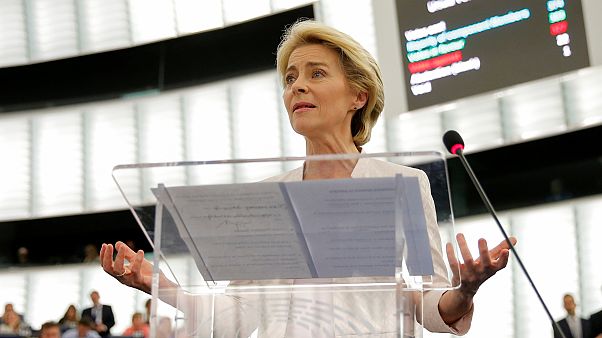 Ursula von der Leyen: İngiltere geçerli sebepler sunarsa Brexit tarihi ertelenebilir Ursula von der Leyen: İngiltere geçerli sebepler sunarsa Brexit tarihi ertelenebilir