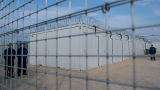 Balassagyarmatról a tranzitzónába szállított férfit éheztettek a magyar hatóságok