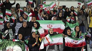 حضور تماشاگران زن در دیدار دوستانه ایران و بولیوی