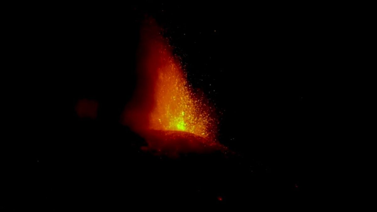 Mount Etna began erupting overnight