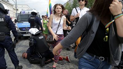 Szélsőségesek zavarták meg a lengyel LMBT-felvonulást