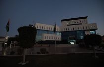 مبنى يضم المؤسسة الوطنية الليبية للنفط ووزارة النفط الليبية في طرابلس