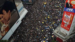 Suçluların Çin'e iade yasa tasarısı: Hong Kong’da protestolar boğucu sıcağa rağmen sürüyor