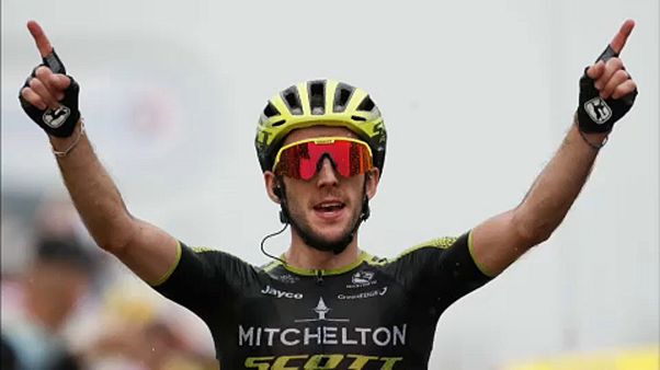 Simon Yates brilha na 15ª etapa, Alaphilippe resiste e segura amarela Simon Yates brilha na 15ª etapa, Alaphilippe resiste e segura amarela
