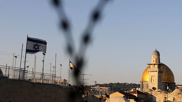 نخستین بازدید جمعی از روزنامهنگاران عراقی و عربستانی از اسرائیل نخستین بازدید جمعی از روزنامهنگاران عراقی و عربستانی از اسرائیل