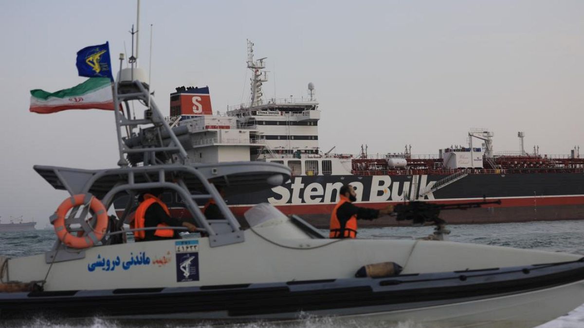 بومبيو: بريطانيا تتحمل مسؤولية الحفاظ على سفنها ولا نريد حربا مع إيران 