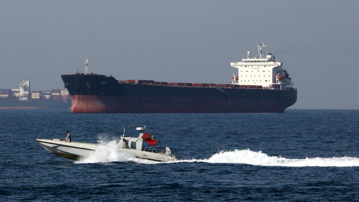 A brit tanker kiszabadításáról tárgyal a COBRA