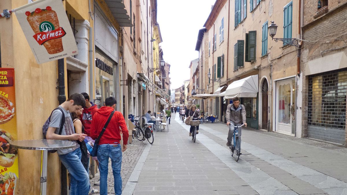 İtalya: Cenova'daki 'anti-kebap' yasası Alman mağaza zinciri için yeniden düzenlenecek