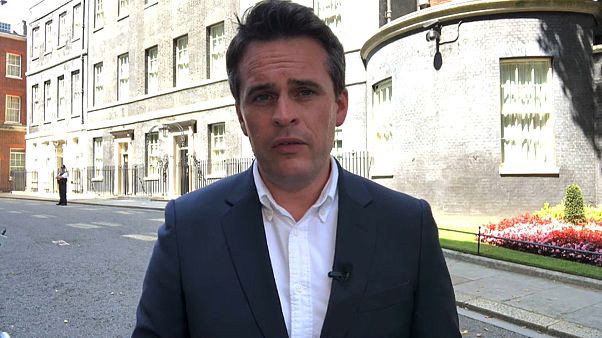 Vincent McAviney, a Euronews à porta do n.° 10 de Downing Street, em Londres Vincent McAviney, a Euronews à porta do n.° 10 de Downing Street, em Londres