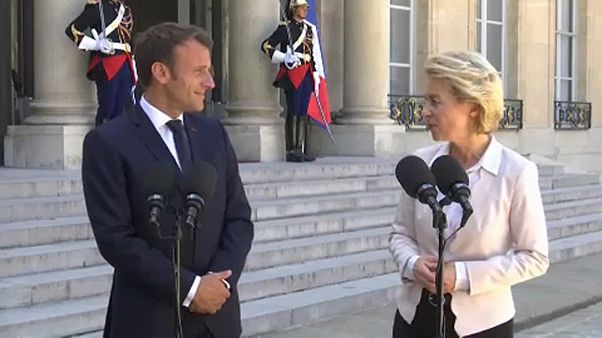 Ursula von der leyen começa périplo em Paris Ursula von der leyen começa périplo em Paris