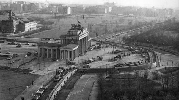 Berlin, Brandenburger Tor, Mauerbau, Luftbild Berlin, Brandenburger Tor, Mauerbau, Luftbild