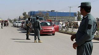 پلیس افغانستان از بیم حملات طالبان پاسگاه‌های دورافتاده‌اش را می‌بندد