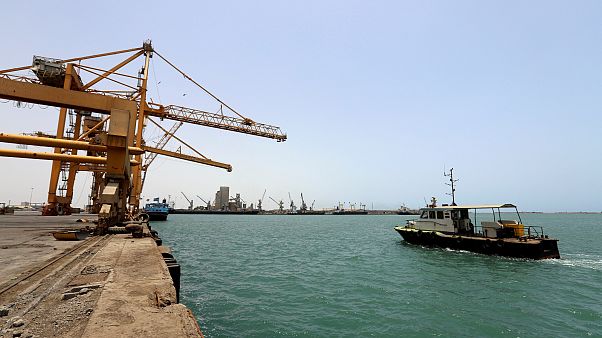 اليمن: قنبلة عائمة موقوتة شمال الحديدة اليمن: قنبلة عائمة موقوتة شمال الحديدة