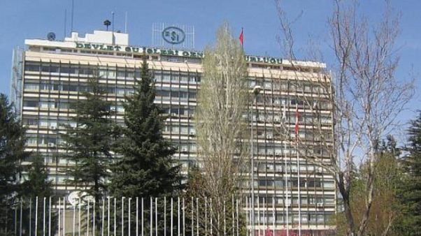 DSİ'de işler kaynak yetersizliği nedeniyle durma noktasına geldi: Tasfiyeler kapıda DSİ'de işler kaynak yetersizliği nedeniyle durma noktasına geldi: Tasfiyeler kapıda