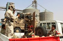 تعدادی از نیروهای نظامی ائتلاف عربی عمل کننده در بندر حدیده یمن