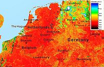 Rosso su tela: ritratti di un continente bruciato dal caldo