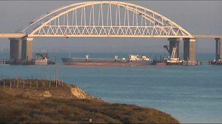 Российские моряки с задержанного Украиной танкера возвращаются домой - посольство РФ