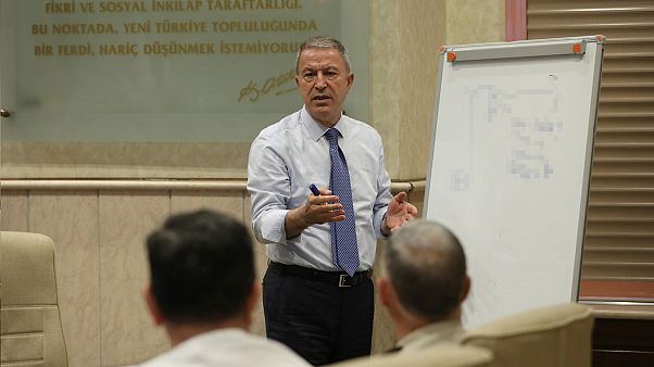 Bakan Akar: ABD heyetine Fırat'ın doğusuna operasyonda gerekirse inisiyatif kullanırız dedik Bakan Akar: ABD heyetine Fırat'ın doğusuna operasyonda gerekirse inisiyatif kullanırız dedik