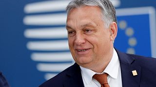 El Primer Ministro húngaro Viktor Orban llega para participar en una cumbre de líderes de la Unión Europea, en Bruselas, Bélgica, el 2 de julio de 2019.