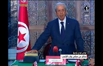 شاهد: الرئيس الانتقالي التونسي محمد الناصر يؤدي قسم اليمين الدستورية