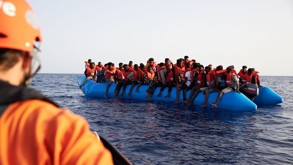 غرق شدن قایق مهاجران؛ دست‌کم ۱۱۶ نفر ناپدید شده‌اند