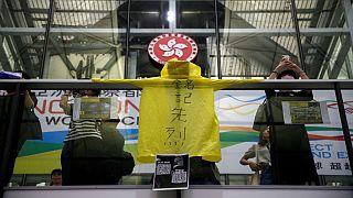 معترضان هنگ‌کنگی در فرودگاه