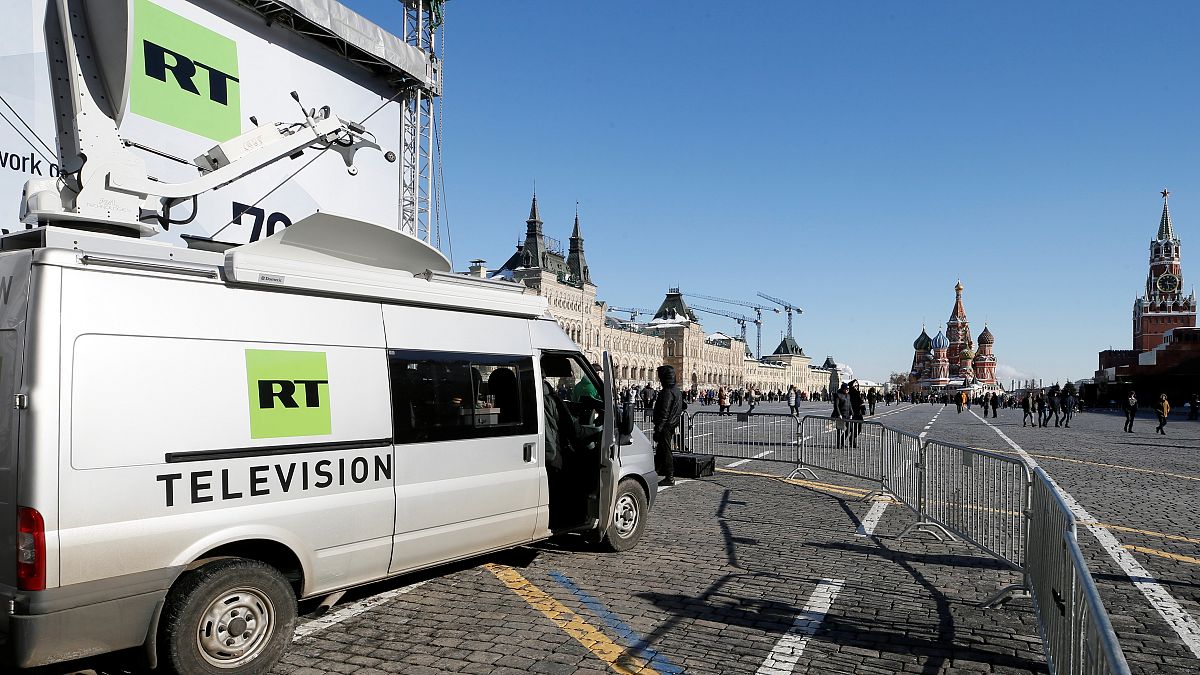 Kızıl Meydan'da yayın yapan Russia Today'e ait canlı yayın aracı / Moskova