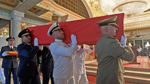Funeral de Estado para Beji Caid Essebsi, o primeiro presidente democraticamente eleito na Tunísia Funeral de Estado para Beji Caid Essebsi, o primeiro presidente democraticamente eleito na Tunísia