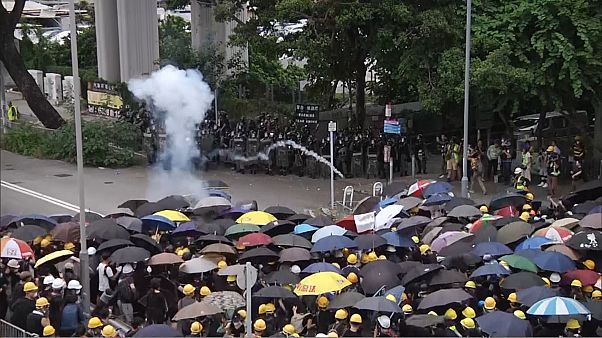 Erneut Ausschreitungen bei Protesten in Hongkong Erneut Ausschreitungen bei Protesten in Hongkong