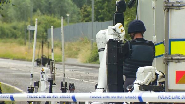 Irlanda del Nord, esplode una bomba: "Sono dissidenti repubblicani" Irlanda del Nord, esplode una bomba: "Sono dissidenti repubblicani"