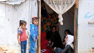 موظفو إغاثة: الحصار الروسي قلص عدد سكان مخيم الركبان في سوريا إلى الربع