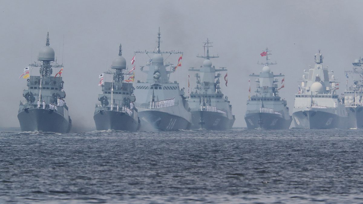 Dia da Marinha na Rússia: Putin enaltece tripulações navais