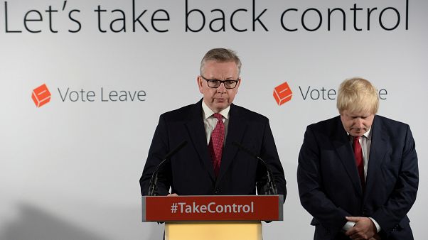 «Πολεμικό Συμβούλιο» Τζόνσον για να γίνει Brexit «με κάθε τρόπο» «Πολεμικό Συμβούλιο» Τζόνσον για να γίνει Brexit «με κάθε τρόπο»