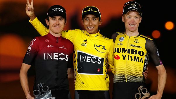 Il podio del Tour de France 2019: Thomas (secondo), Bernal (primo), Kruijswijk (terzo). Il podio del Tour de France 2019: Thomas (secondo), Bernal (primo), Kruijswijk (terzo).