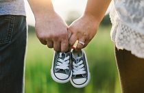 Hungría regala 30.000 euros a matrimonios que vayan a concebir tres hijos