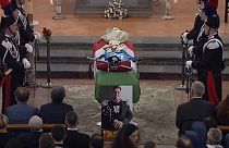 Италия: прощание с убитым полицейским